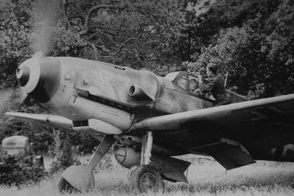 Me109-G6R1-Stab-II.JG3-(c+-)-JG3-Winged-