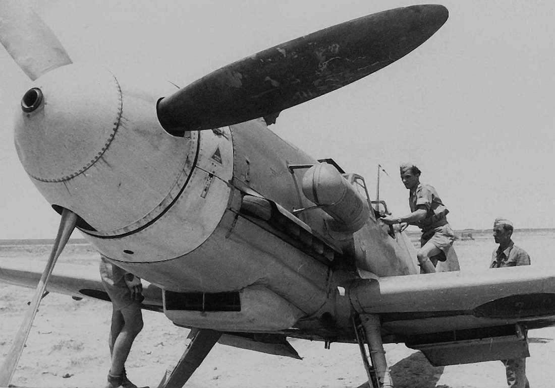 Me109F4ZTrop-I.3.JG27-Yellow14-(SL+KA)-WrkN8673-Flown-By-Oberleutnant-Hans-Joachim-Marseille-At-Martuba-Cyrenaica-Libya-North-Africa-1942-9less3f-s.jpg (96K)